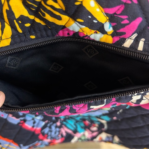 NWT Vera Bradley Crossbody butterfly pattern - Picture 7 of 10